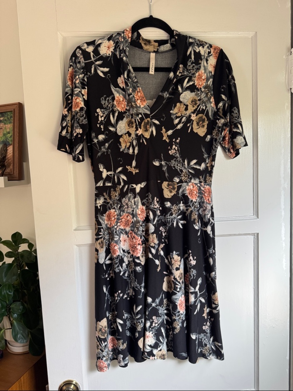 Gilli Black Floral V-Neck Midi Dress with Peach and Cream Blooms